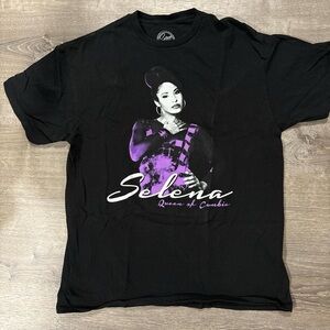 Selena Queen of Cumbia Black Graphic Tee - Short Sleeve